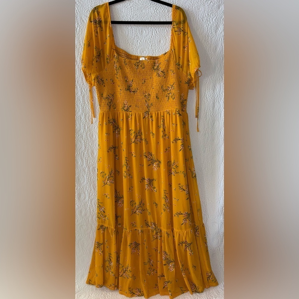 Siren Lily Smocked Ruffle Hem Puff Sleeve Maxi Dress NWOT